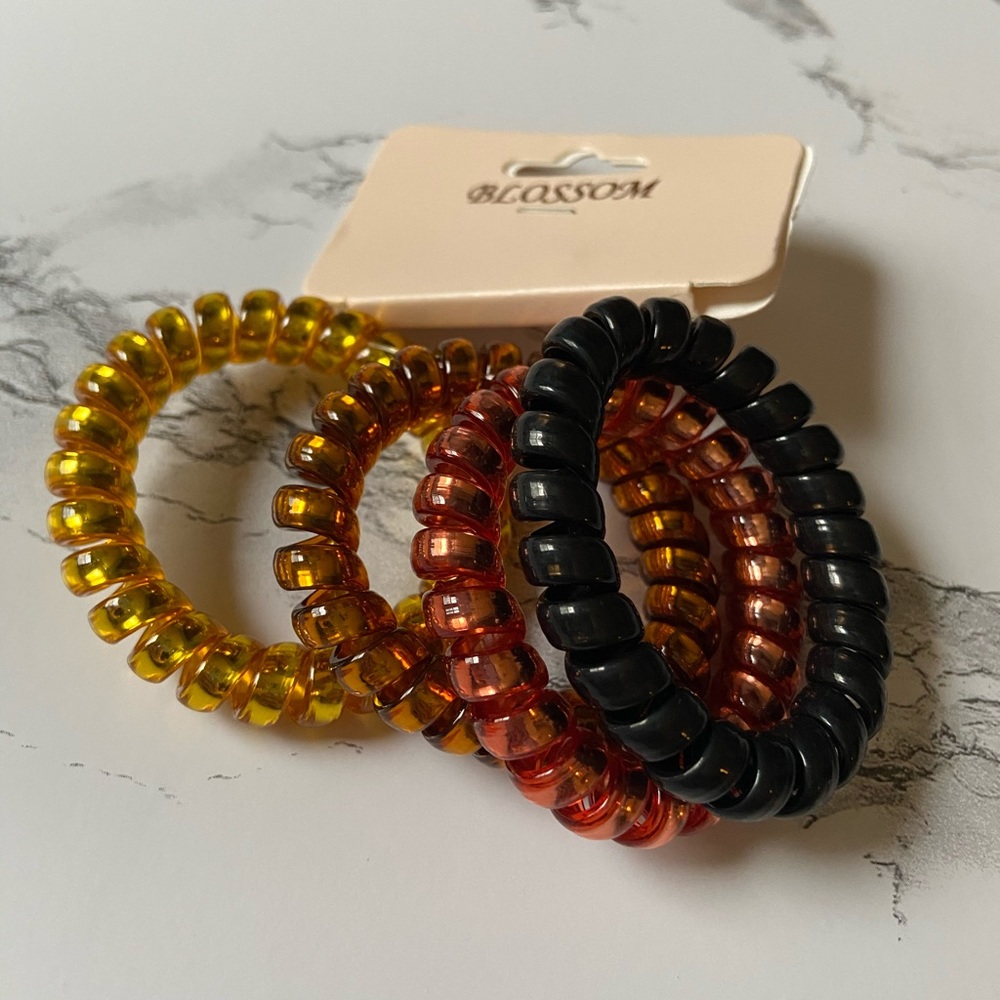 4 piece metallic spiral hair ties - Picture 1 of 2